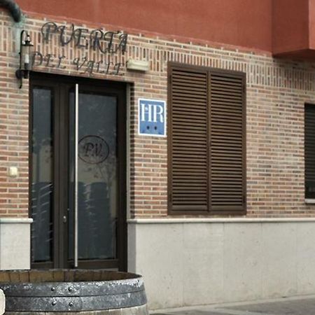 Hostal Puerta Del Valle La Cisterniga Luaran gambar